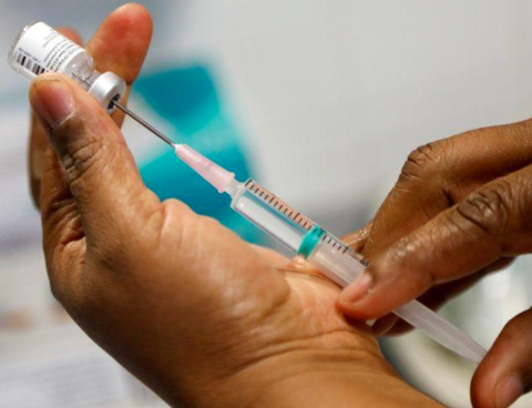 Le gouvernement va accélérer la campagne vaccinale contre le COVID-19