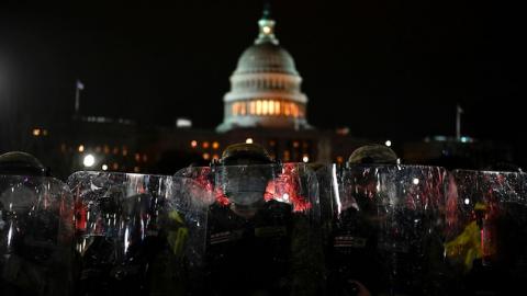 Retour au calme à Washington après le chaos au Capitole