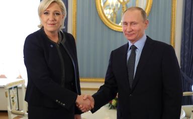 Marine Le Pen et le RN "roulent" pour Poutine et sa Russie