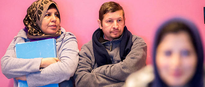 Dix grands patrons se coalisent pour l'immigration en France Dix dirigeants de grandes sociétés se mobilisent : "Les réfugiés sont des talents pour nos entreprises"
