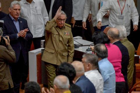 Cuba : Une page d'histoire se tourne avec le départ du dernier Castro