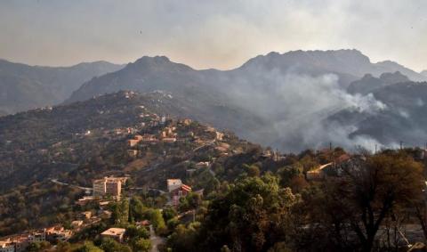 Algérie : au moins 34 morts dans de violents incendies