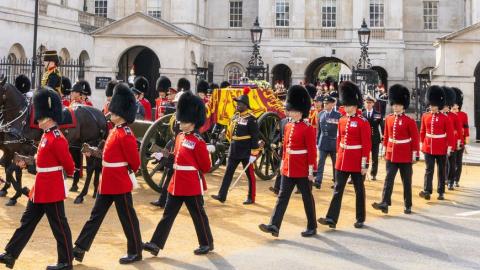 Funérailles royales à Londres : le coût pharaonique des obsèques