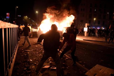 Espagne : Manifestations violentes après l’incarcération d’un rappeur