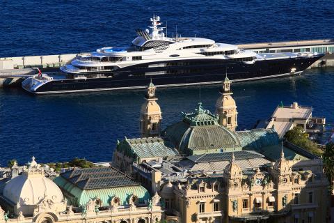 Ukraine : milliardaires ou simples Russes, les voix contre la guerre se multiplient à Moscou