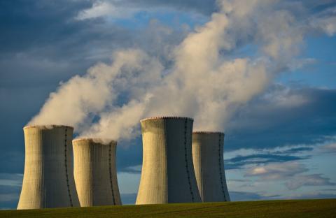 Une alliance de pays européens pro-nucléaire plaide pour « une feuille de route » à Paris
