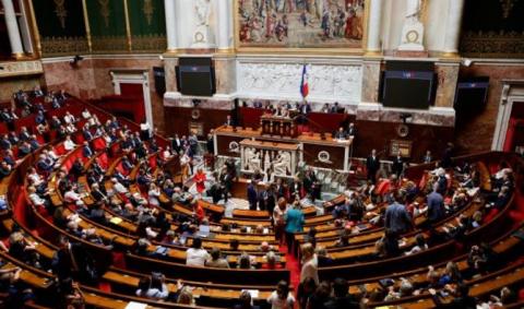 Pouvoir d'achat  : clap de fin au Parlement français, une "victoire politique"