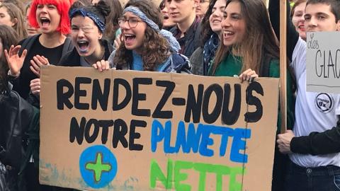  le gouvernement veut «associer» des jeunes aux politiques sur le climat