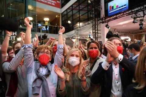 Allemagne : au siège du SPD, joie et réactions des militants