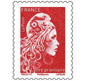 Scandale à La Poste : le timbre rouge et les lettres prioritaires disparaissent