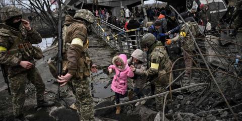Ukraine : Occidentaux et Russes haussent le ton
