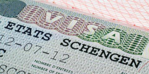 Élection présidentielle : la France durcit l'octroi des visas à l'égard des pays du Maghreb