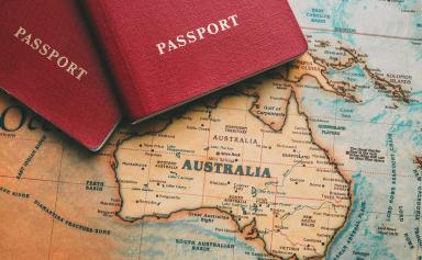 Pour contrer la pénurie de main-d'oeuvre, l'Australie rouvre les portes de l'immigration