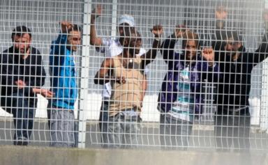 Immigration : En France, les députés de droite veulent des centres fermés au Maghreb