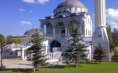 Ukraine : récits contradictoires sur le bombardement de la mosquée de Marioupol