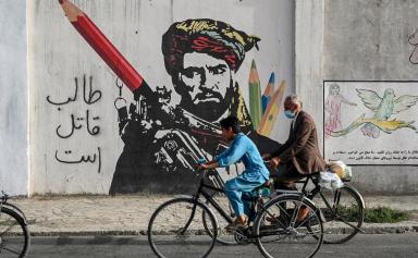 Macron : "La France doit protéger les Afghans qui l'ont aidée"