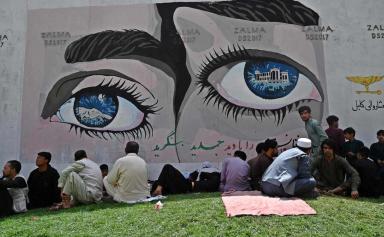 Appel à évacuer une trentaine d'artistes afghans vers la France