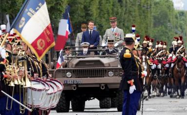 14-Juillet : Un défilé militaire sous le signe de la guerre aux portes de l'Europe