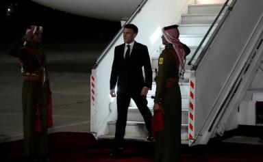 Après une visite en Israël, Macron rencontre le roi de Jordanie à Amman