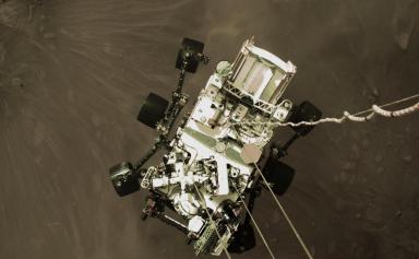 Mars : Spectaculaires images de l’atterrissage