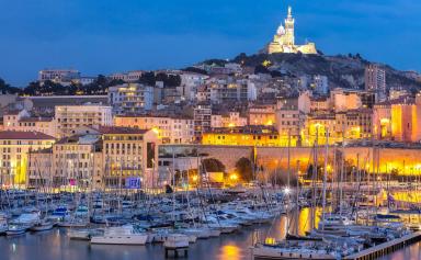 "Des logements, de la considération et des emplois" pour Marseille, capitale de la Méditerranée