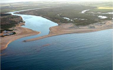 Asséché, un grand fleuve du Maroc n'atteint plus la mer
