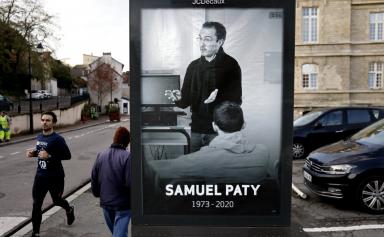 Les écoles françaises rendent hommage à Samuel Paty tué pour des caricatures de Mahomet
