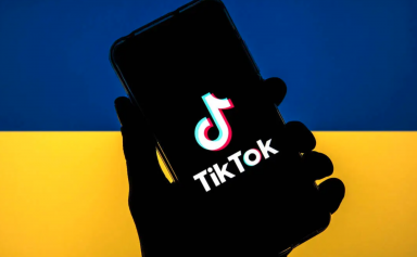 TikTok inondée de fausses vidéos sur la guerre en Ukraine
