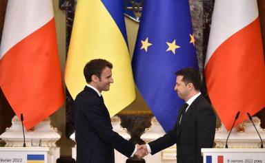 L'intense activité diplomatique peine à apaiser la tension autour de l'Ukraine