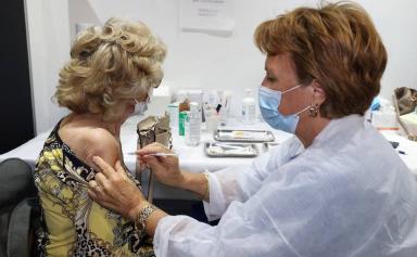 Covid-19 : la reprise épidémique se confirme en France. Vaccinez-vous !