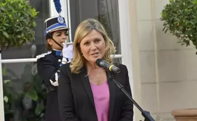 Une femme à la tête d'un Parlement : la France longtemps à la traîne