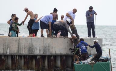 La Floride va transférer des migrants vers d'autres Etats