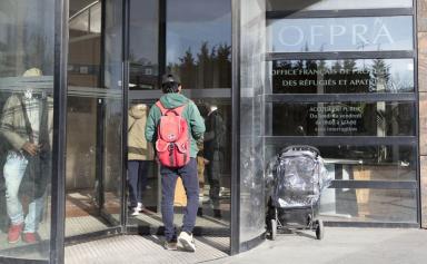 France : hausse de 6 % du budget "immigration, asile et intégration" pour 2023