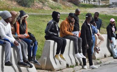 Tunisie : heurts entre Tunisiens et migrants d'Afrique