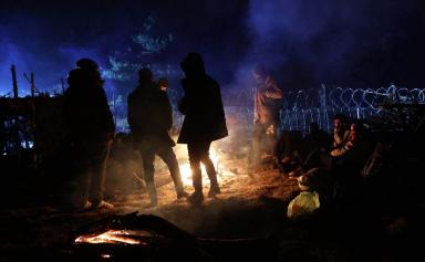Crise des migrants avec la Biélorussie: l’UE obtient des « progrès » malgré les tensions