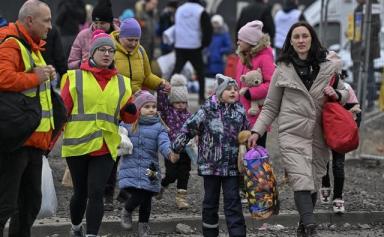 Face à un million de réfugiés ukrainiens, les Polonais répondent présents