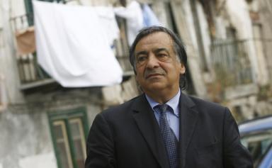 Leoluca Orlando, maire de de Palerme a annoncé qu'il suspendait l'application du décret-loi Sécurité et immigration «pour ce qui relève des compétences des communes».