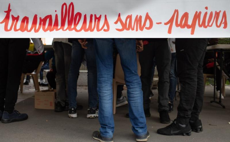 Les-Sans-Papiers